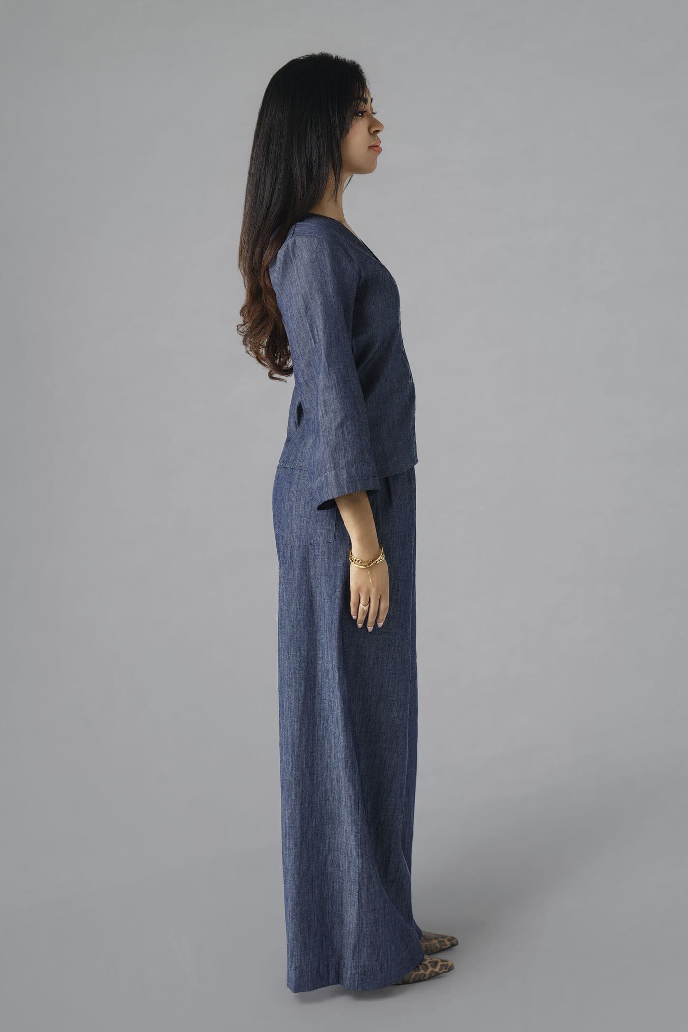 Ayla Set — side view